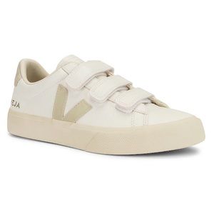 VEJA Recife Logo 3-Lock Sneaker in Extra White & Natural